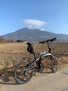 筑波山と我が自転車