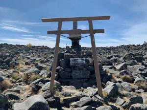 蓼科山の神社？